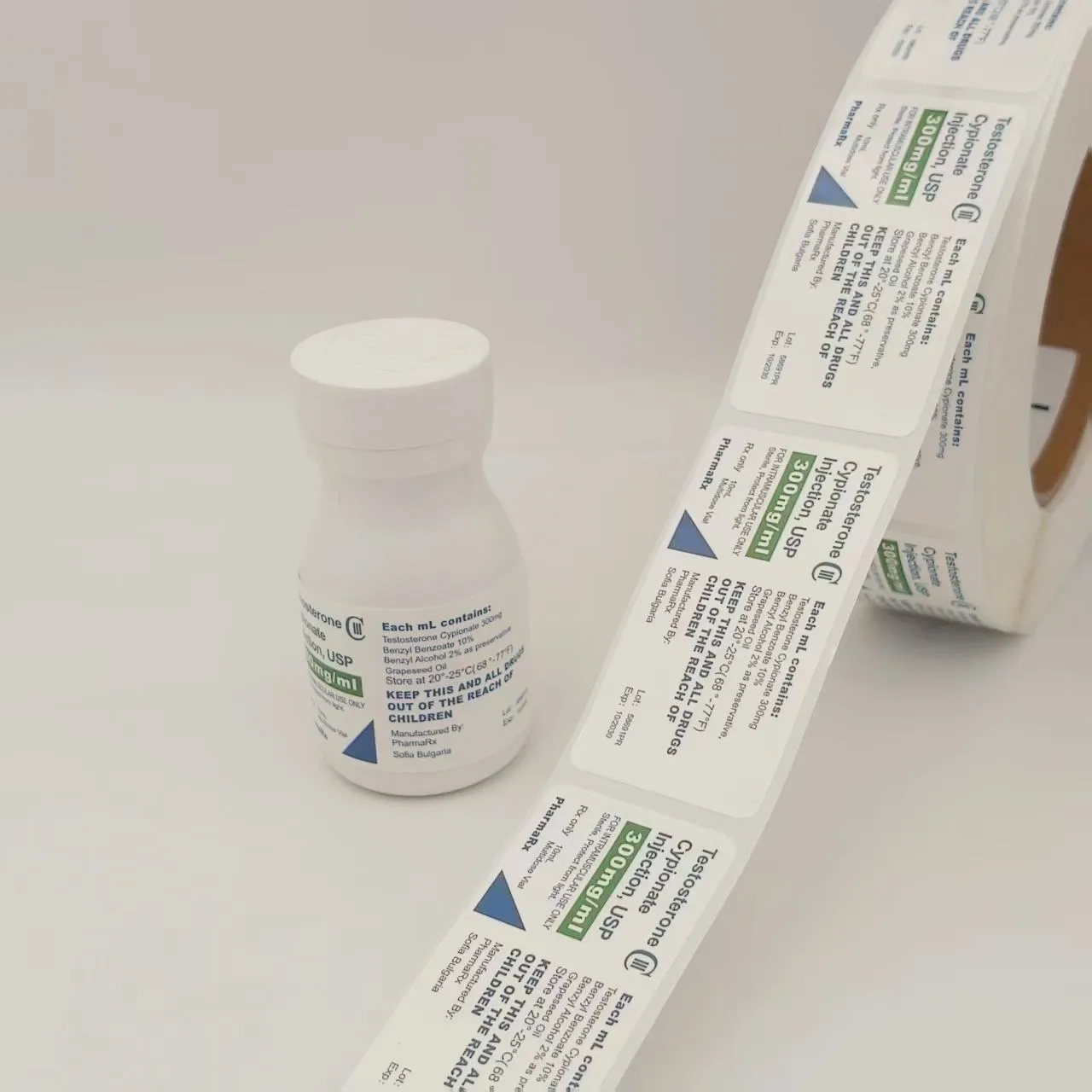 Cén Fáth a Bhfuil Lipéid Buidéal Pill Chomh Tábhachtach maidir le Sábháilteacht Cógais, Brandáil, agus Comhlíonadh Rialála